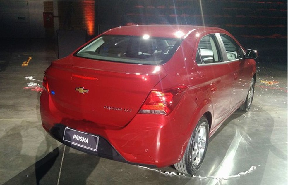 Novo Chevrolet Prisma traseira (Foto: Alexandre Izo) — Foto: Auto Esporte