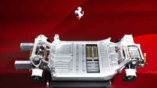 Ferrari elétrica é confirmada para 2026 com quatro motores e 1.000 cv