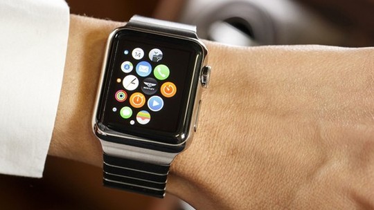 Passageiros do Bentley Bentayga agora podem controlar som e ar por Apple Watch