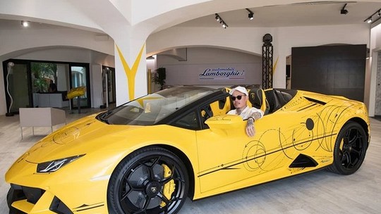 Exclusivo: Único no mundo, Lamborghini tatuado está à venda no Brasil por R$ 3,5 milhões
