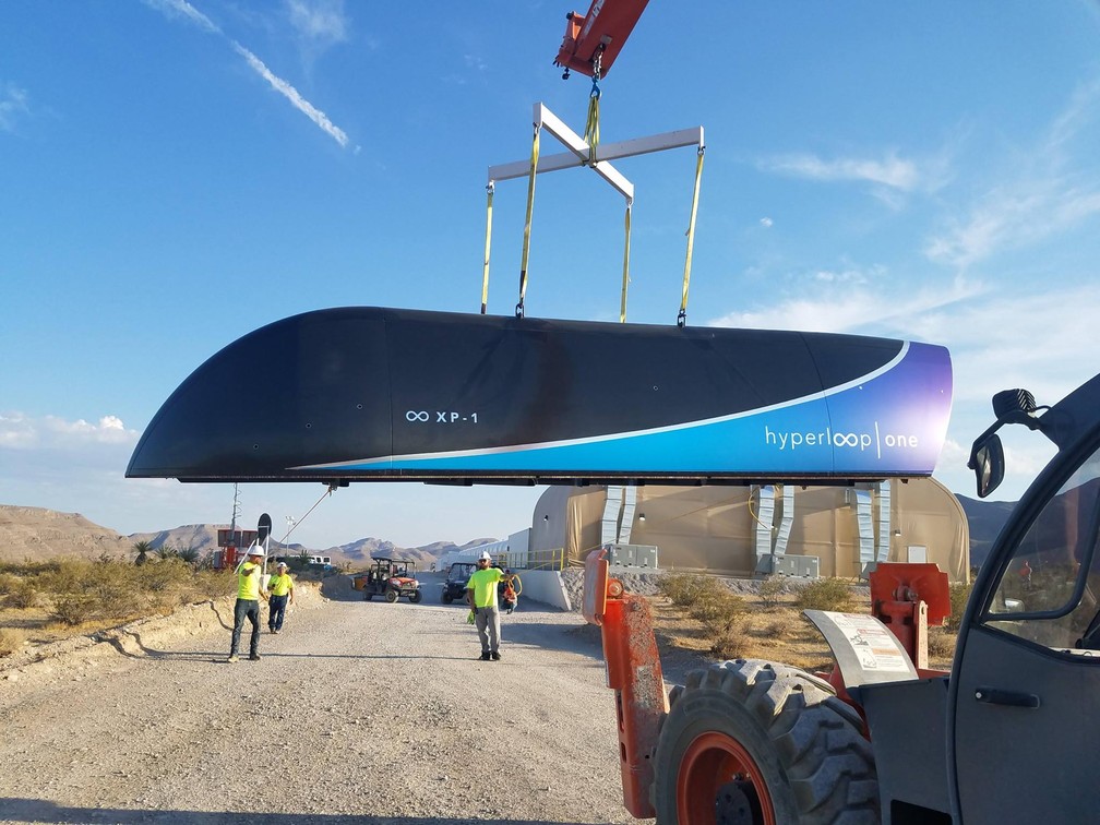 Hyperloop quer colocar passageiros em cápsulas que podem chegar a 1.200 km/h — Foto: Divulgação