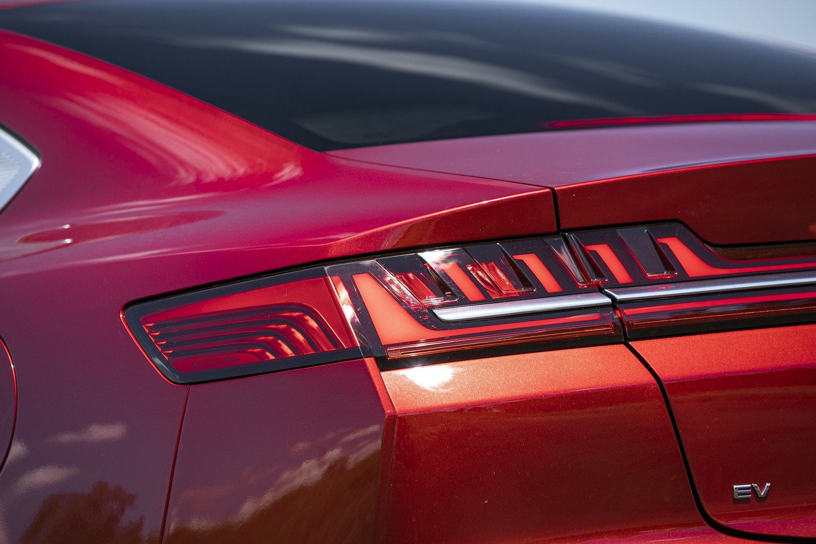BYD Han — Foto: Christian Castanho/Auto News Brasil