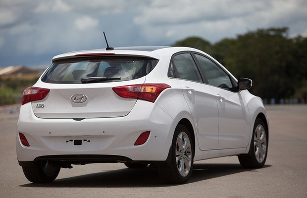 Hyundai i30 1.8 2014 (Foto: Divulgação) — Foto: Auto Esporte