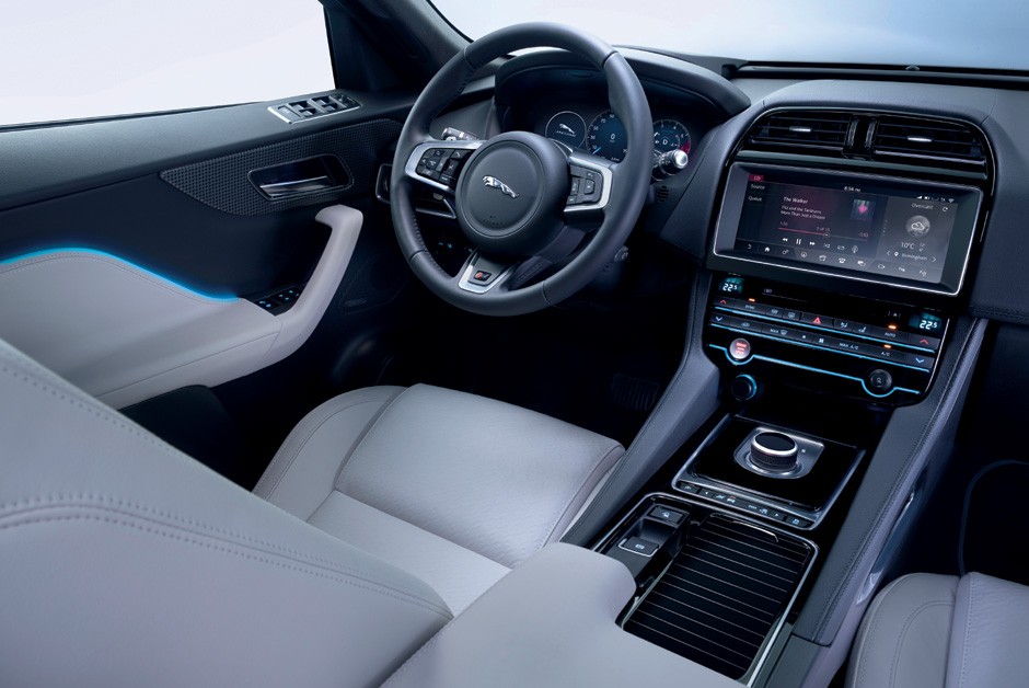 Jaguar F-Pace