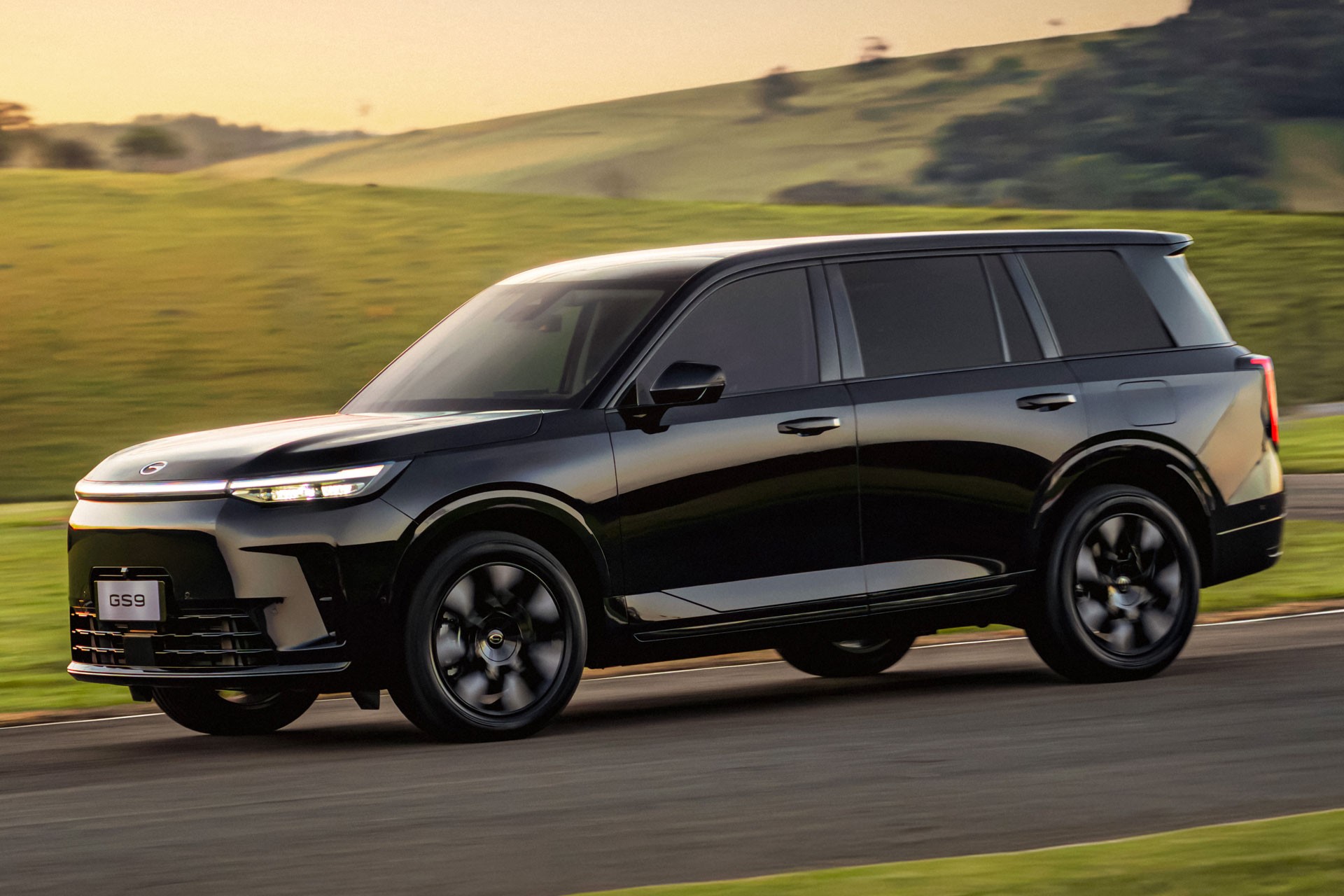 GAC GS9 é SUV gigante híbrido e de luxo contra GWM Wey 07 e BYD Atto 8