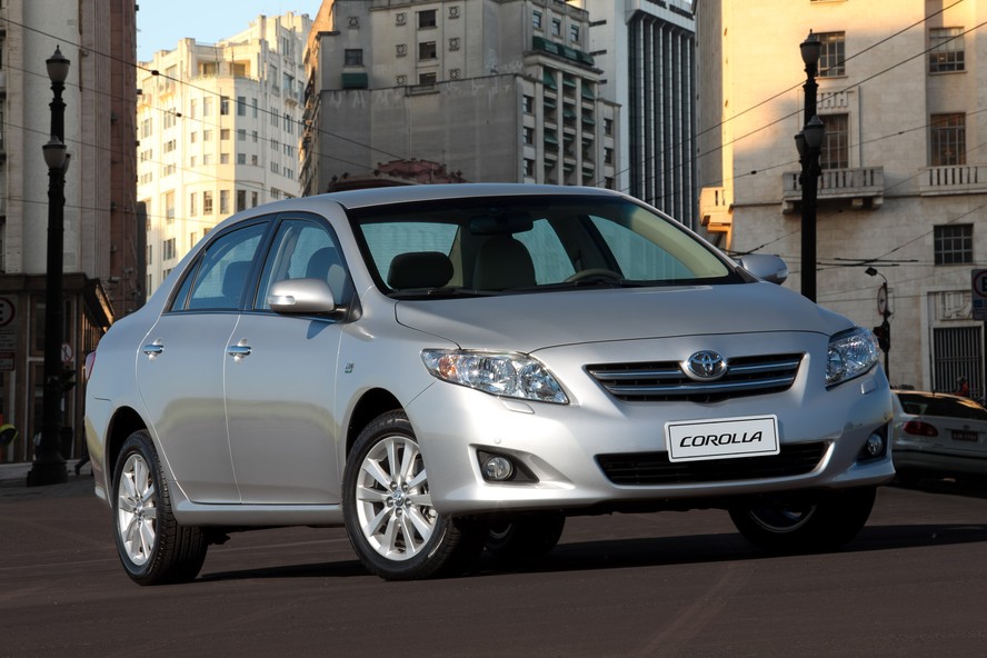 Toyota Corolla é o sedã médio mais vendido no mercado de usados