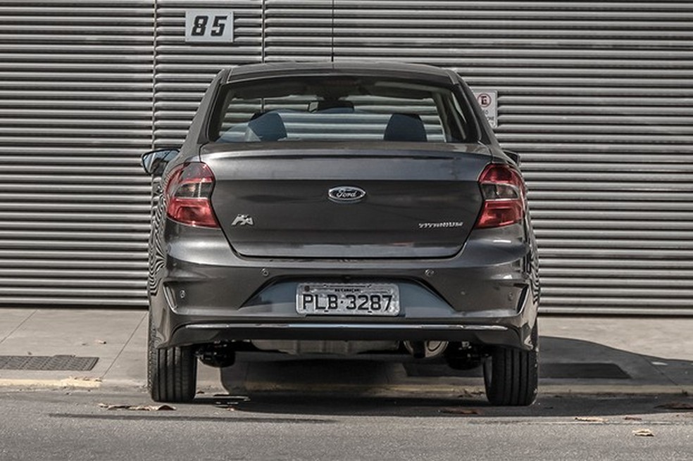 Tirando os elementos das lanternas, apenas o para-choque mudou (Foto: Divulgação) — Foto: Auto Esporte