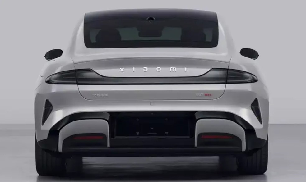 Xiaomi SU7 tem dianteira inspirada em McLaren e traseira de Tesla — Foto: Divulgação