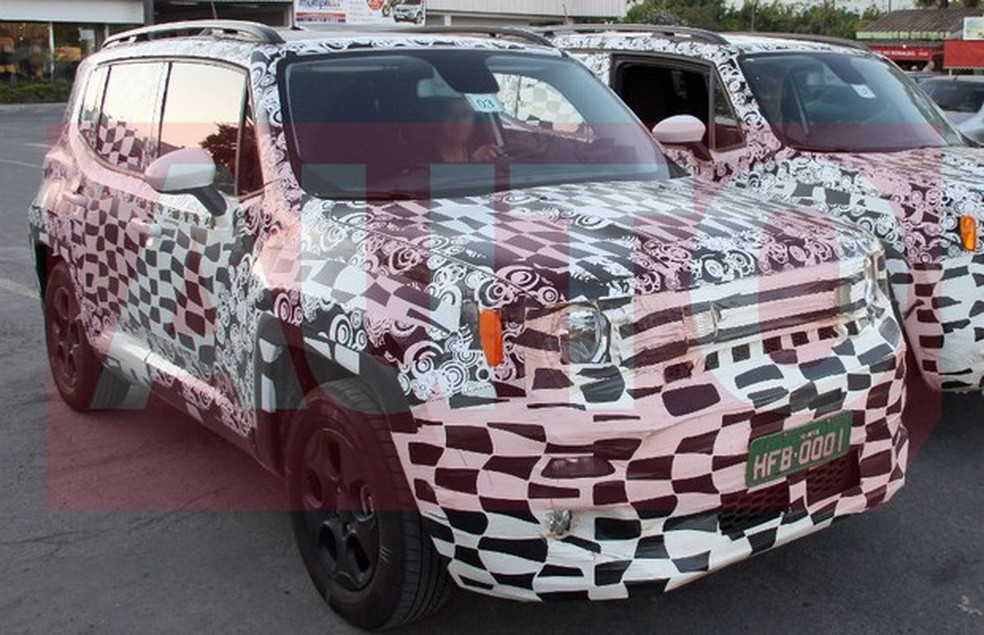Jeep Renegade nacional é flagrado em Minas Gerais (Foto: Marlos Ney Vidal) — Foto: Auto Esporte
