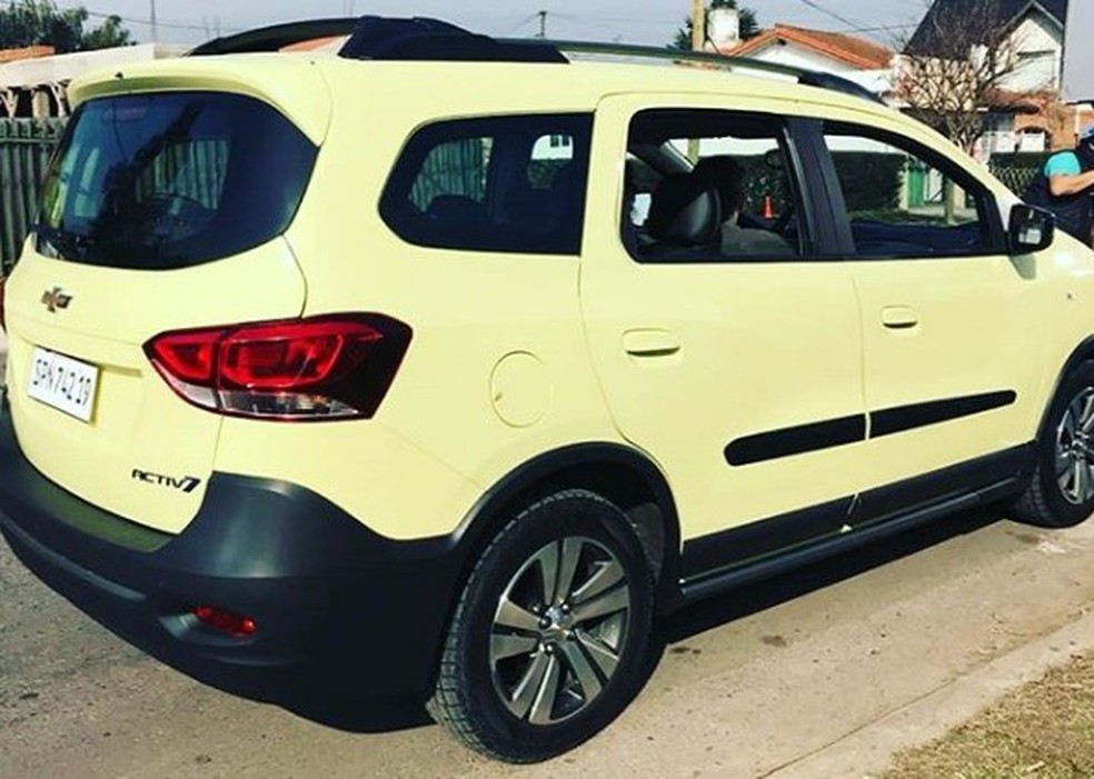 Chevrolet Spin reestilizada flagrada na Argentina (Foto: Reprodução / Instagram) — Foto: Auto Esporte
