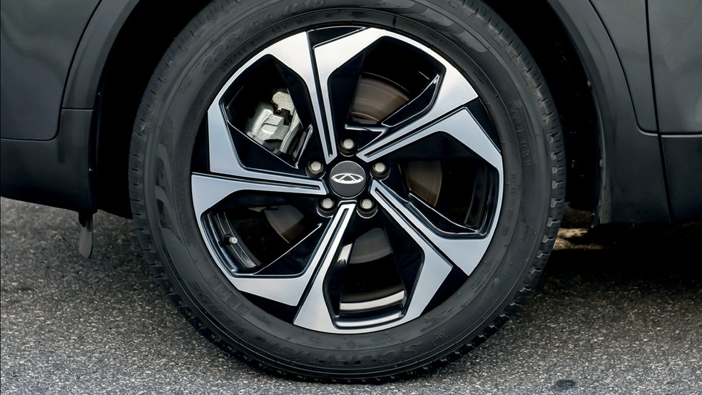 Caoa Chery Tiggo 5X Pro é equipado com rodas de 18 polegadas — Foto: Divulgação