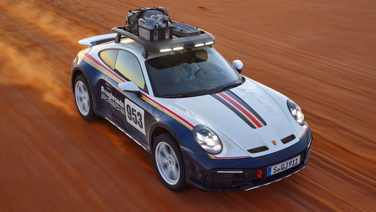 Porsche 911 Dakar é esportivo de quase R$ 2 milhões criado para ser usado na terra