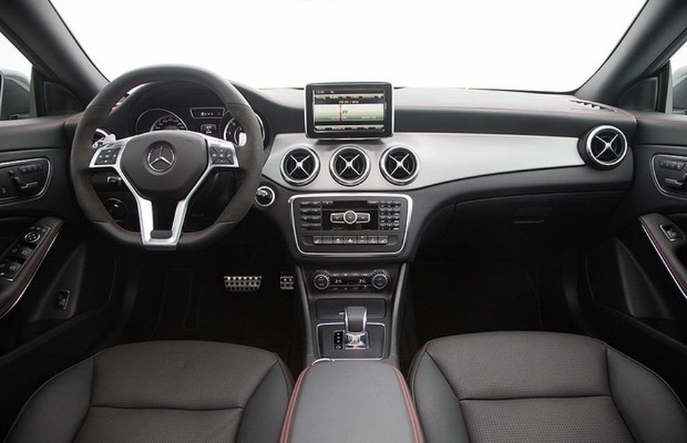 Mercedes CLA 45 AMG (Foto: Divulgação) — Foto: Auto Esporte