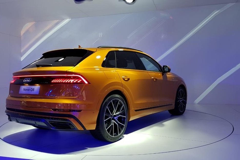 Lanternas tridimensionais de LEDs do Q8 são destaque (Foto: Julio Cabral/Auto News Brasil) — Foto: Auto Esporte
