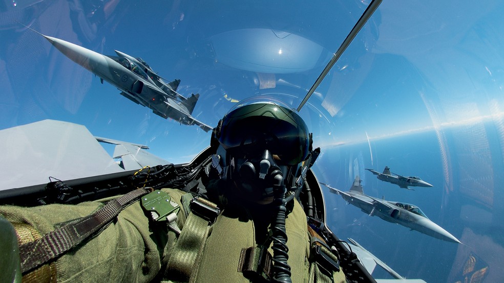 O primeiro Gripen, ainda um modelo de testes, chegou ao Brasil no dia 20 de setembro do ano passado — Foto: Divulgação