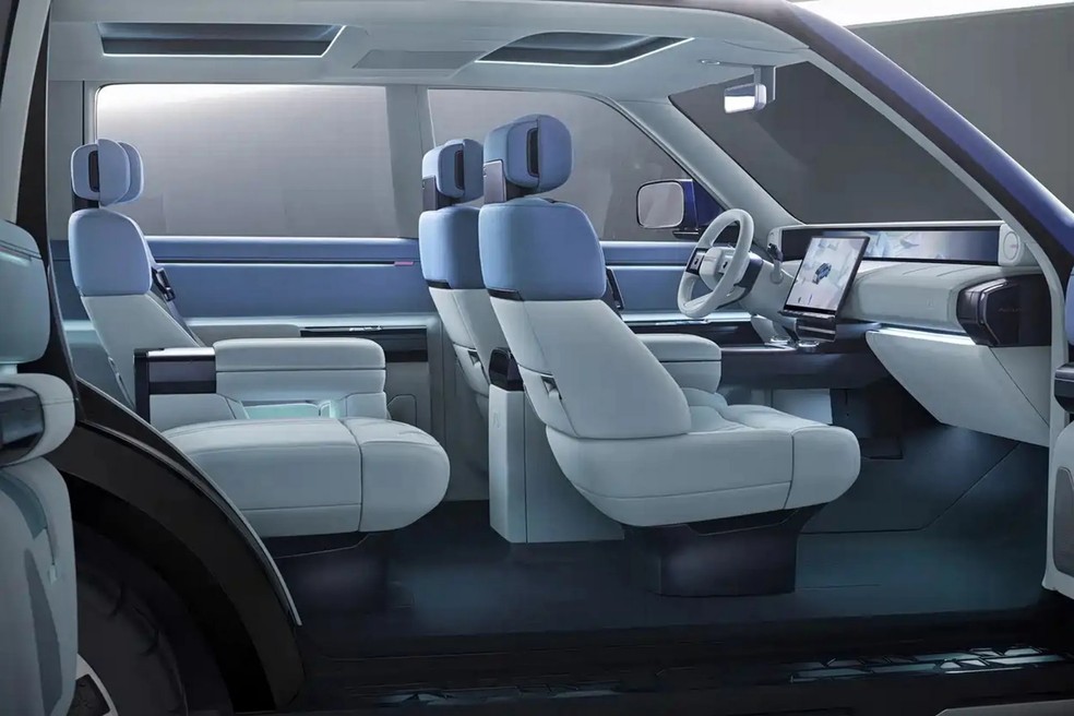Freelander Concept97 leva seis passageiros em três fileiras de bancos — Foto: Divulgação