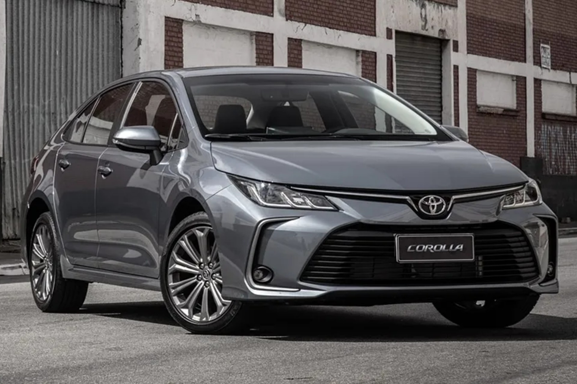 Toyota Corolla usado: 3 opções do sedã com mecânica muito confiável