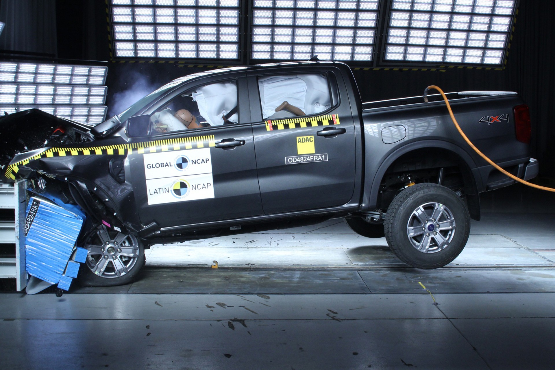 Ford Ranger supera Volkswagen Amarok em teste de segurança; veja notas