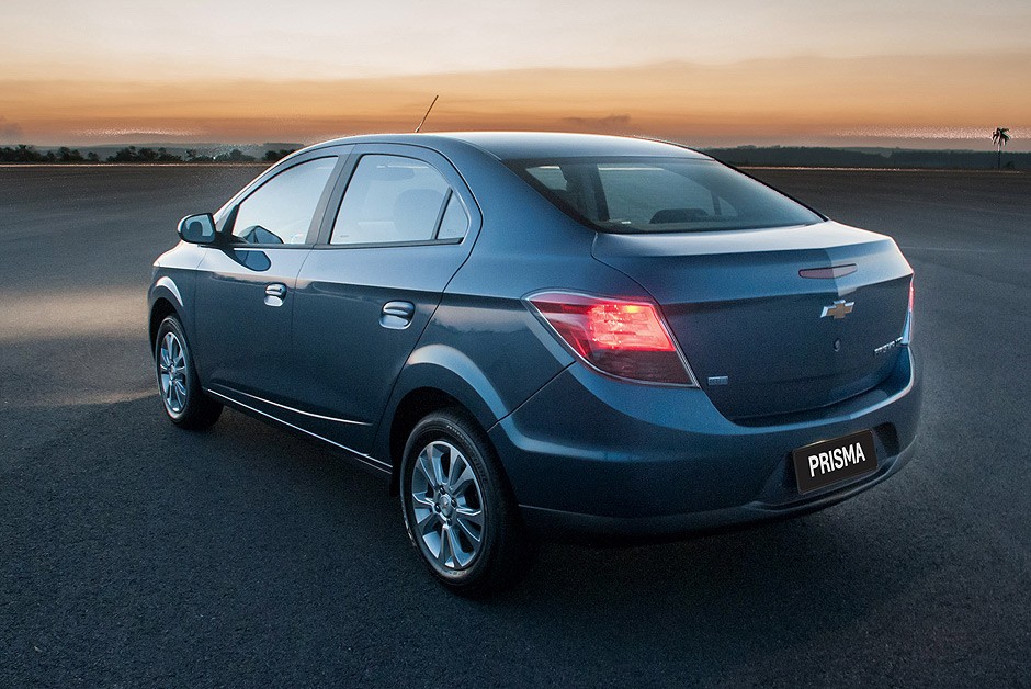 Chevrolet Prisma LTZ automático (<a href="http://revistaautoesporte.autonewsbrasil.webbfinanceiro.com/Noticias/chevrolet/onix/noticia/2013/07/chevrolet-lanca-onix-e-prisma-com-cambio-automatico.html">saiba mais</a>)
