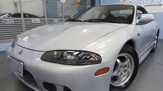 Achamos um Mitsubishi Eclipse estilo Velozes e Furiosos em ótimo estado