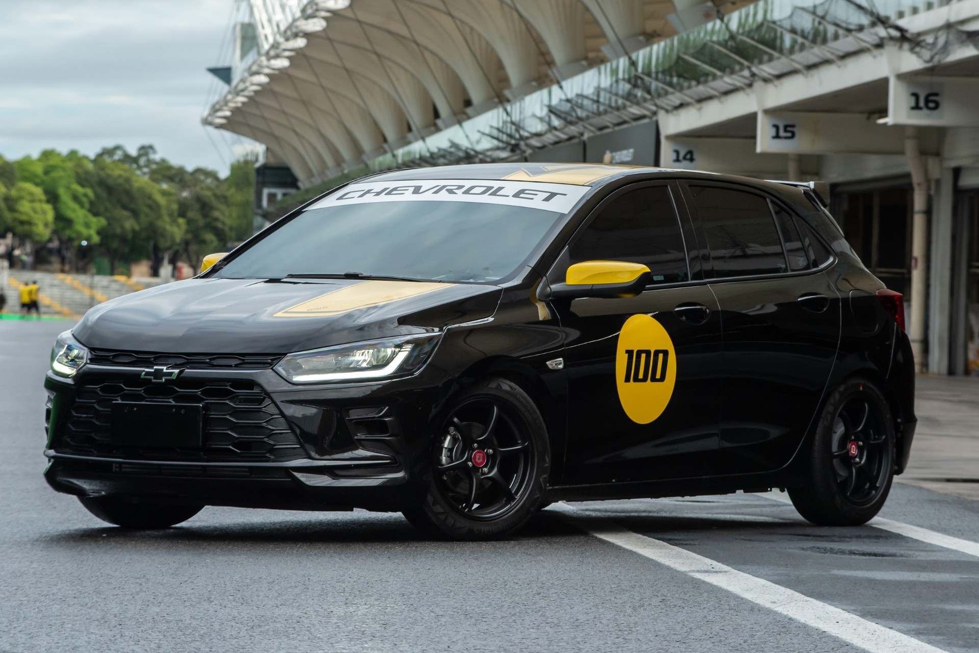 Chevrolet Onix Track Day feito para as pistas tem motor 1.2 turbo da Montana