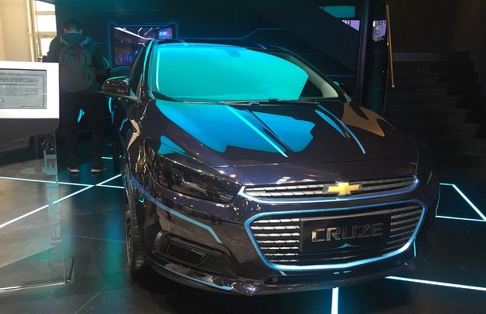 Chevrolet Cruze inspirado no filme Tron: Legacy foi apresentado no Salão de Pequim (Foto: Divulgação) — Foto: Auto Esporte