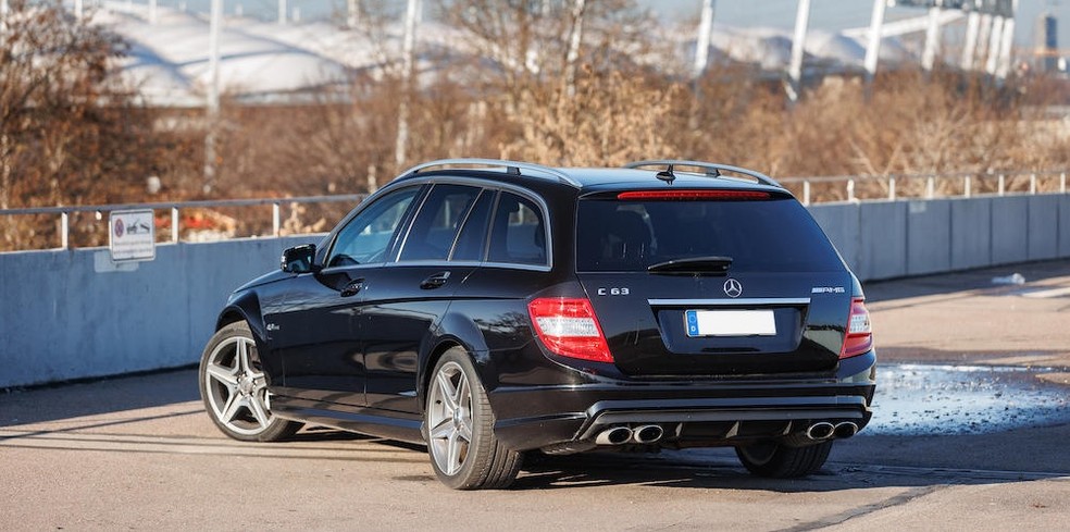 Mercedes-AMG C63 Estate de uso pessoal de Michael Schumacher pode arrecadar até R$ 600 mil — Foto: Divulgação