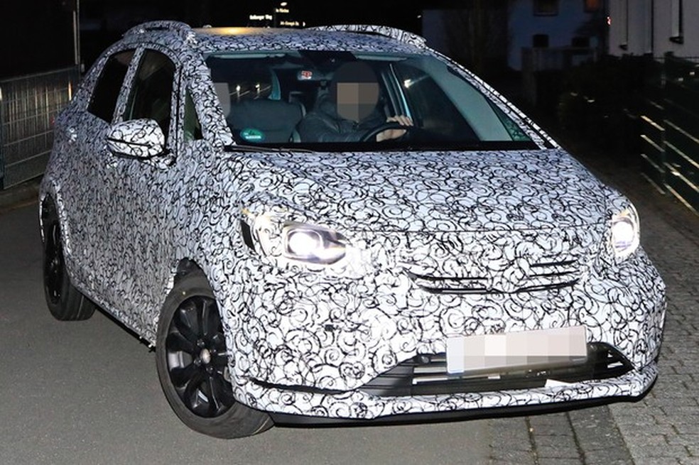 Faróis de LEDs vão continuar a ser destaques no Fit mais caro (Foto: Stefan Baldauf/SB-MEDIEN) — Foto: Auto Esporte