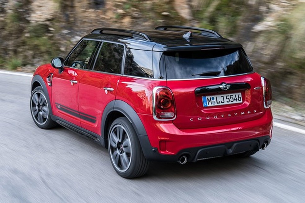 Mini Countryman JCW agrada em trechos sinuosos (Foto: Divulgação) — Foto: Auto Esporte