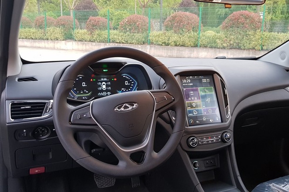 Interior do Arrizo elétrico é mais sofisticado do que do modelo com motor 1.5 turbo (Foto: Julio Cabral/Auto News Brasil) — Foto: Auto Esporte