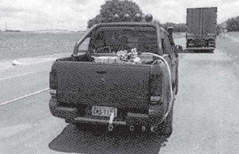 Volkswagen Amarok em testes com sistema Portable Emissions Measurement System - PEMS (Foto: Reprodução) — Foto: Auto Esporte