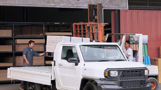 Caminhão da Toyota Hilux é registrado no Brasil e lembra Bandeirante picape
