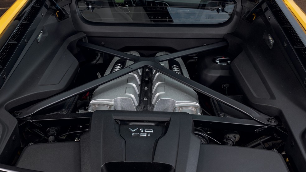 Tradicional motor V10 será substituído por conjunto híbrido plug-in — Foto: Renato Durães/Auto News Brasil