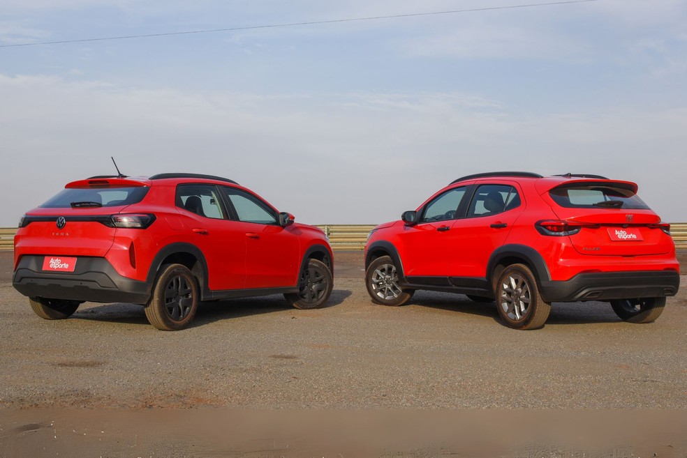 Volkswagen Tera MPI e Fiat Pulse Drive 1.3 são equipados com câmbio manual de cinco marchas  — Foto: Murilo Goes/Auto News Brasil
