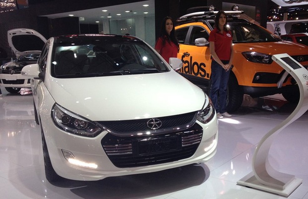 JAC J5 (Foto: Auto News Brasil) — Foto: Auto Esporte
