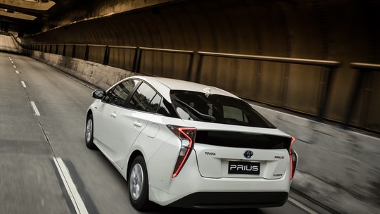 Toyota faz recall de 5.547 Prius no Brasil por risco de incêndio