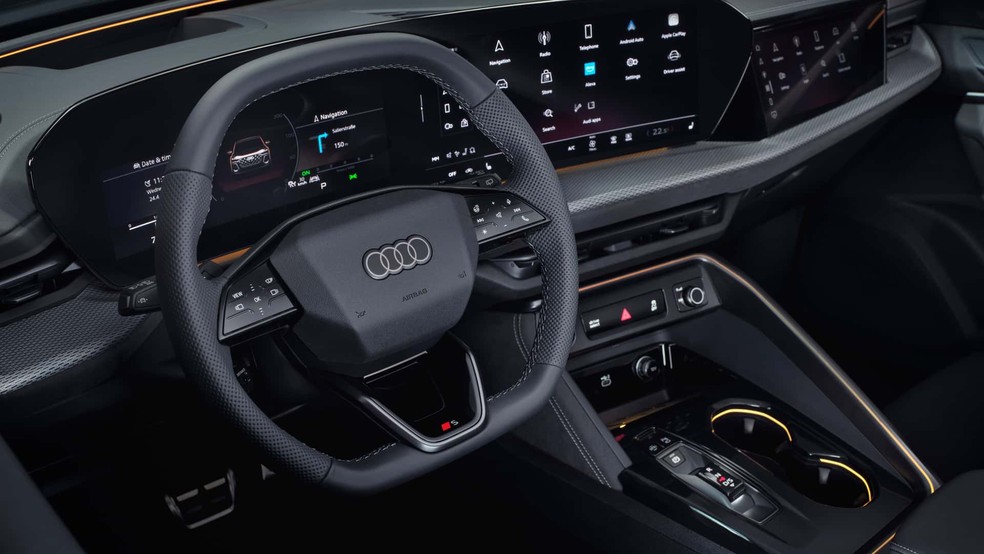 Audi Q5 é equipado com três telas na cabine — Foto: Divulgação