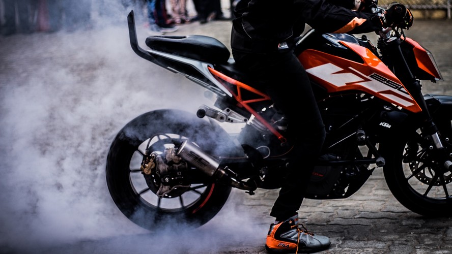 Moto Escapamento Barulho Zerinho Pneu