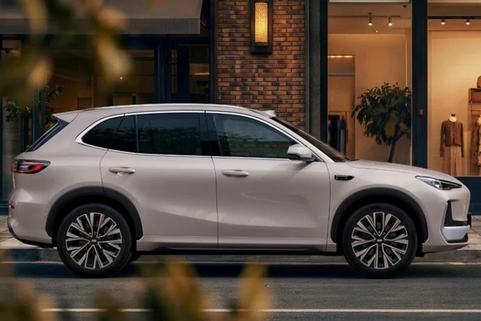 Geely EX5 dá salto de potência e chega a 333 cv na China
