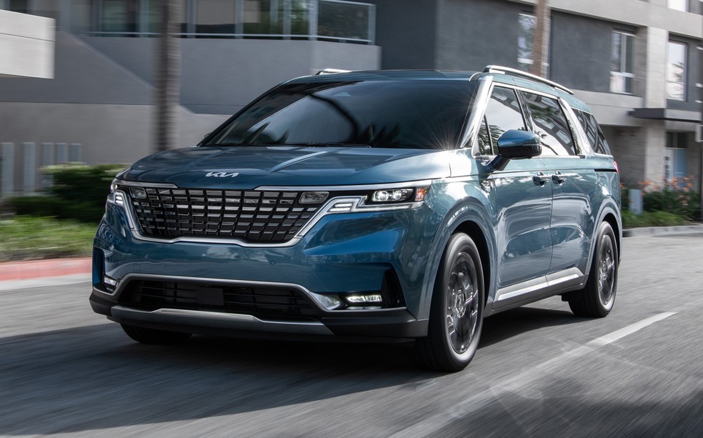 Preço da Kia Carnival baixou de R$ 534.990 para R$ 514.990	 — Foto: Divulgação