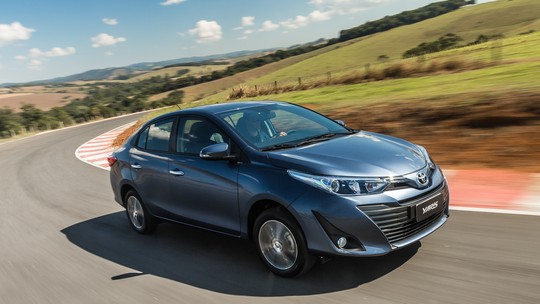 Toyota Yaris Sedan XLS: primeiras impressões