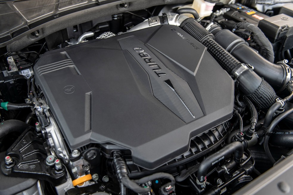 O motor 2.5 16V passa dos 278 cv na versão mais potente — Foto: Divulgação
