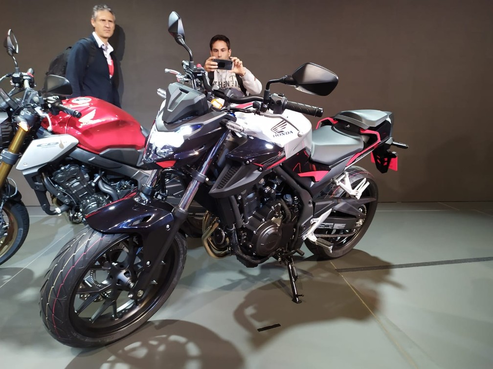 ➡Está chegando no Brasil a nova crossover da Honda, a nova Honda CB 500X  2020. É uma geração com ajuste em todas as carências presentes na…