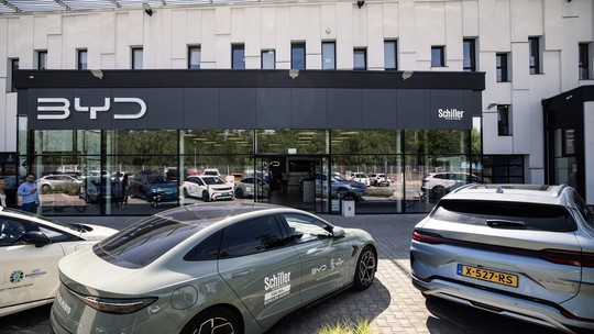 Indústria automotiva brasileira aposta em carros chineses e híbridos em 2025