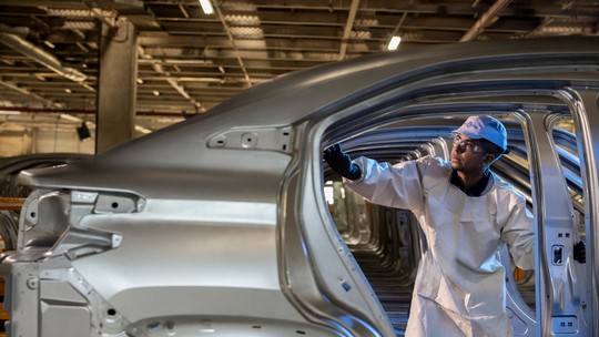 Produção de veículos cresce 3,5% no Brasil em 2025, abaixo do projetado