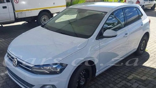 Novo Volkswagen Polo é flagrado sem disfarces