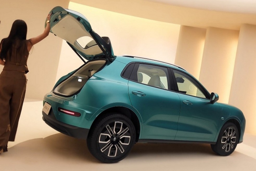 Ora 5 é mais e mais espaçoso que o hatch 03 — Foto: Divulgação