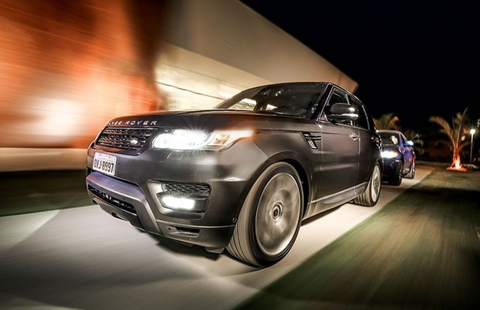 BMW X6 M e Land Rover Range Rover Sport (Foto: Rafael Munhoz / Auto News Brasil) — Foto: Auto Esporte