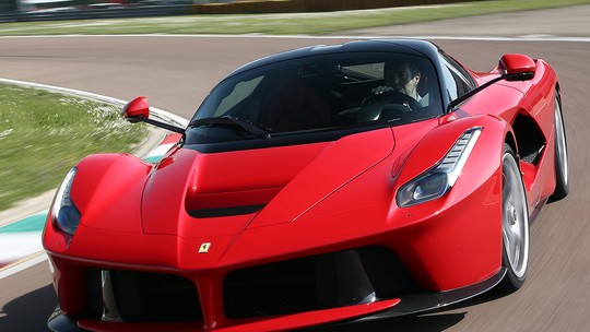 IPVA mais caro do Brasil é de Ferrari de R$ 38 milhões e custa um apartamento