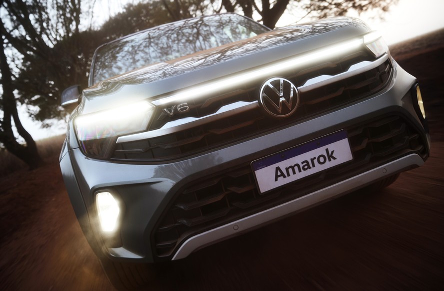 Faróis de LED da nova Volkswagen Amarok 2025